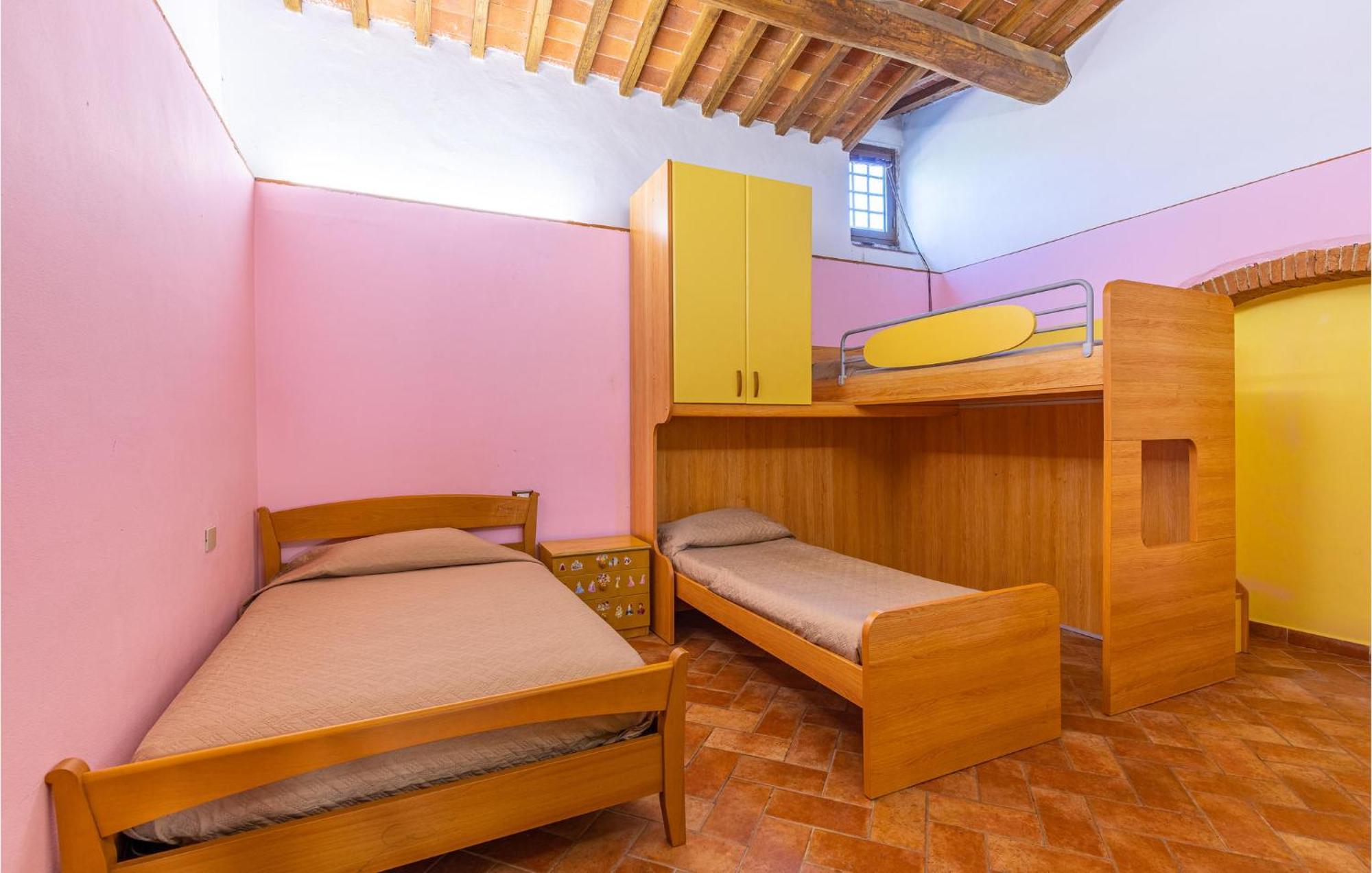 Awesome Home In Marliana With Kitchenette Εξωτερικό φωτογραφία